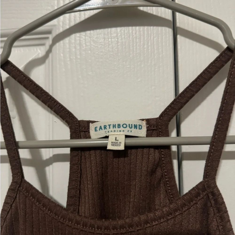 Earthbound Tank - Picture 2 of 2